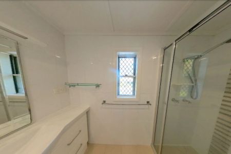 Highset Home on Large Corner Block - Photo 4