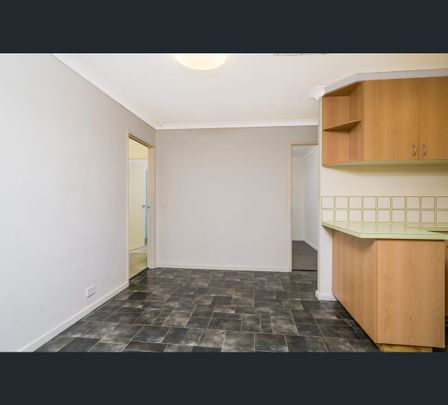 8 Tall Karri Close, Camillo, WA 6111 - Photo 1