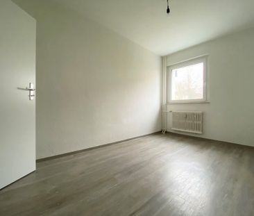 Bezugsfertige 3-Zimmer Wohnung in demnächst frisch modernisiertem G... - Foto 5