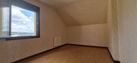 Location Appartement 5 pièces 84m² ST CHELY D APCHER 48200 - Photo 5