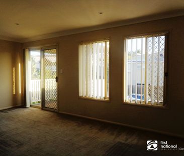 Stunning Family Home at 24 Parkview Drive, Springfield Lakes - Photo 1