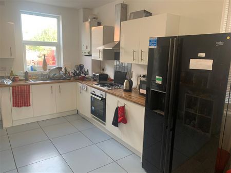 William Road, West Bridgford, NOTTINGHAM - Photo 3