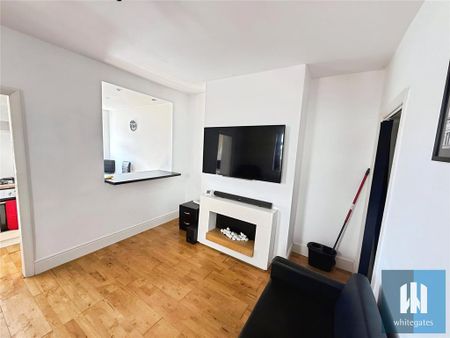 2 bedroom semi-detached house to rent - Photo 4