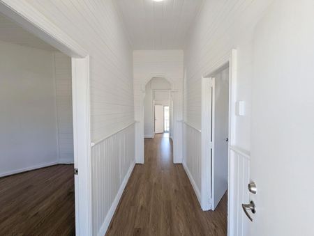 CHARMING MODERN COTTAGE - Photo 5