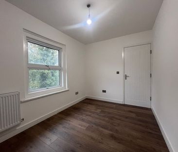2 Bed Maisonette, Bakers End, SW20 - Photo 6