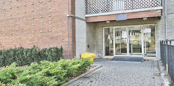 Lu Ray Apartments - Photo 3