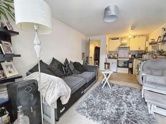 Palmerston Road, Bournemouth, BH1 - Photo 1