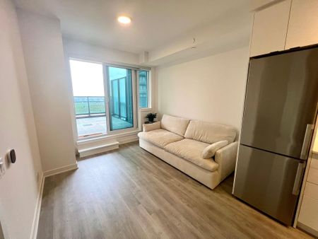 For Lease - 30 Upper Mall Way Unit# A809, Vaughan, Ontario - Photo 2