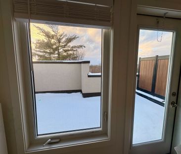 For Lease - 56 Elizabeth Street Unit# 1406, Richmond Hill, Ontario - Photo 4