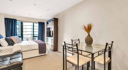 Furnished Studio Apartment! - Photo 2