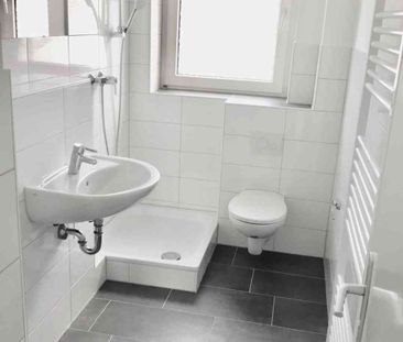 Gemütliche 2-Zimmer-Wohnung mit Tageslichtbad und Balkon - Foto 2