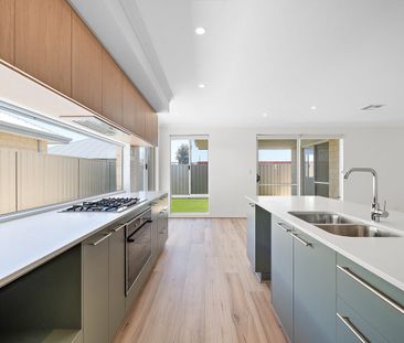 Modern Home with 11.28kW Solar Panels and 20kW Battery - Photo 6