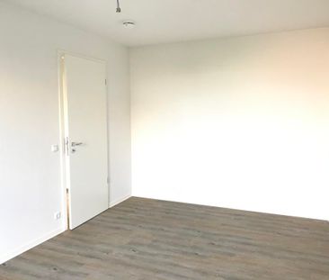 Große und komfortable 2-Zimmer-Wohnung mit Aufzug und EBK! - Photo 2