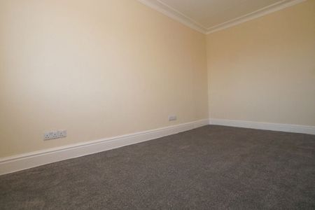 Flat in Scotland Road, Stanwix, Carlisle - Photo 4