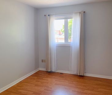 For Lease - 3457 WYMAN Crescent, Hunt Club - Windsor Park Village a... - Photo 1