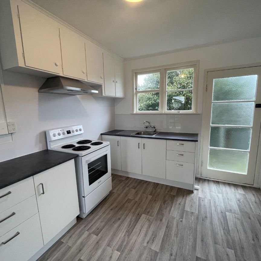 Fully Renovated 2 Beddy - Photo 1