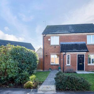 2 bedroom semi-detached house to rent - Photo 2