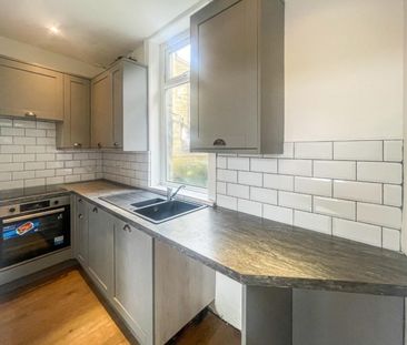 2 bedroom House To Let - Photo 3