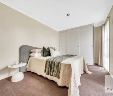 Low Maintenance Living! - Photo 4