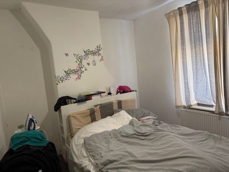 Windsor Street - Photo 4