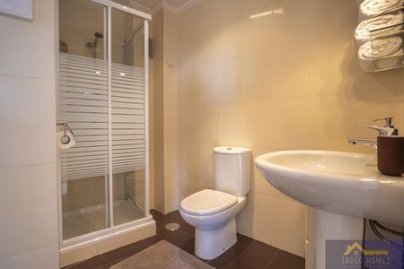 Apartamento de alquiler en Sierra de Los Villares, 91, Gea y Truyols - Photo 4