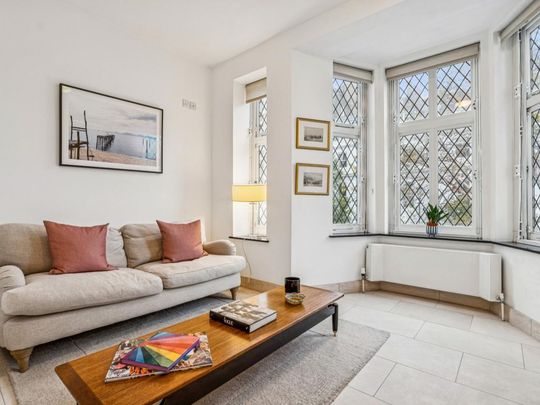 3 bedroom terraced house to rent - Photo 1