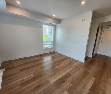 689 Churchill Avenue North - 303 - Photo 6