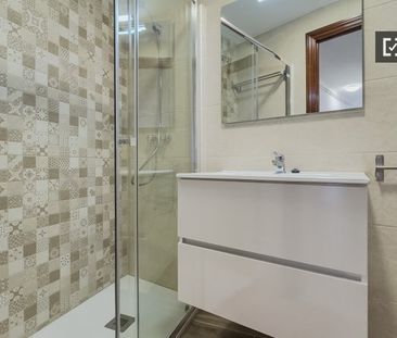 barcelona, Catalonia 08027 - Photo 6