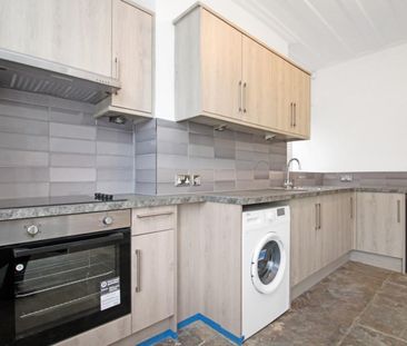 2 bedroom House To Let - Photo 4