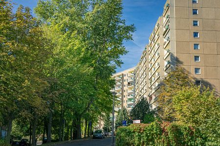 Möblierte 1-Raum-Wohnung mit Badewanne - Photo 2