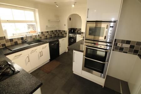 Maple Way, Burton Upon Trent, Branston, DE14 - Photo 1