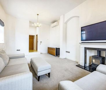 2 bedroom semi-detached house to rent - Photo 5