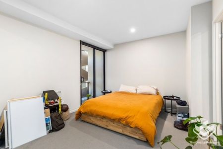 Unfurnished Modern Apartment with Brisbane City View - Photo 4