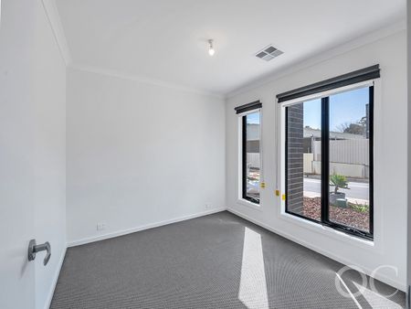 Open the Door to Light, Space & Low-Maintenance Luxury - Photo 4