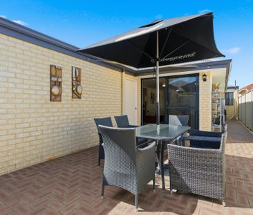 Low Maintenance Luxury 3x2 in South Bunbury! - Photo 3