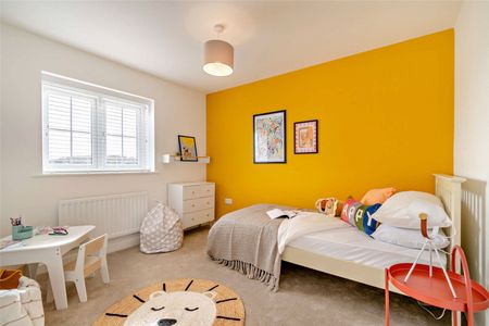 3 bedroom house to rent Sandgrass Lane, Harpole, Northampton, NN7 - Photo 5