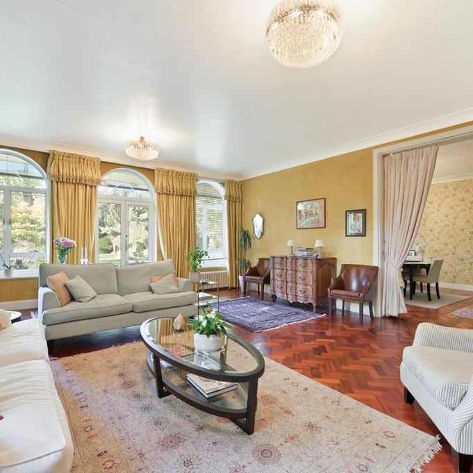 4 bedroom detached house to rent - Photo 1