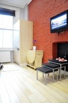 Mid November! Notting hill! - Photo 1