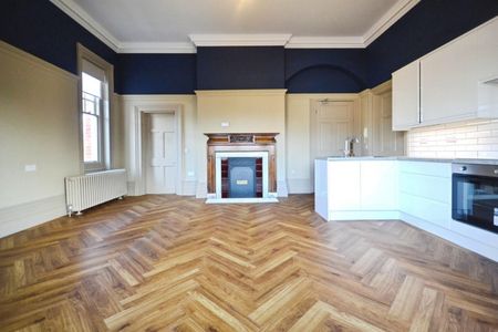 2 bedroom Flat To Let - Photo 5
