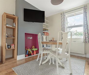 3 bedroom terraced house to rent - Photo 5