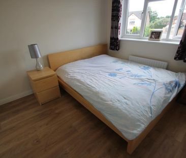 3 bedroom link detached house to rent - Photo 4