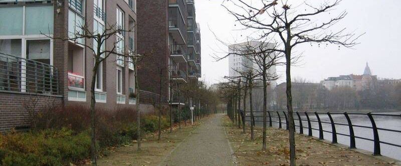 Moderne und vollmöblierte 2-Zi-Wohnung mit SW Loggia direkt an der Spree nahe TU Berlin - Foto 1