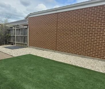 Comfortable Family Living in a Prime Location - Photo 5