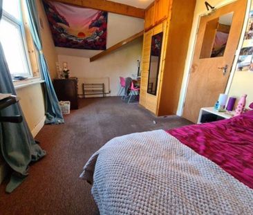 1 bedroom in a house share to rent - Photo 5