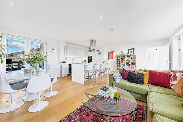 3 bedroom apartment to rent - Photo 1