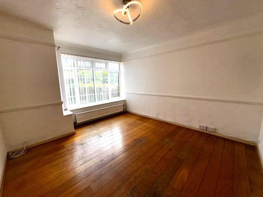 4 bedroom semi-detached house to rent - Photo 1