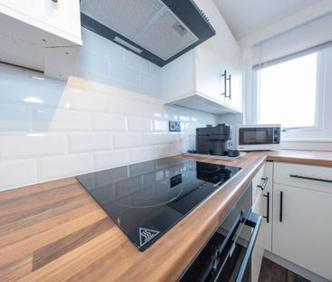 2 bedroom flat to rent - Photo 6