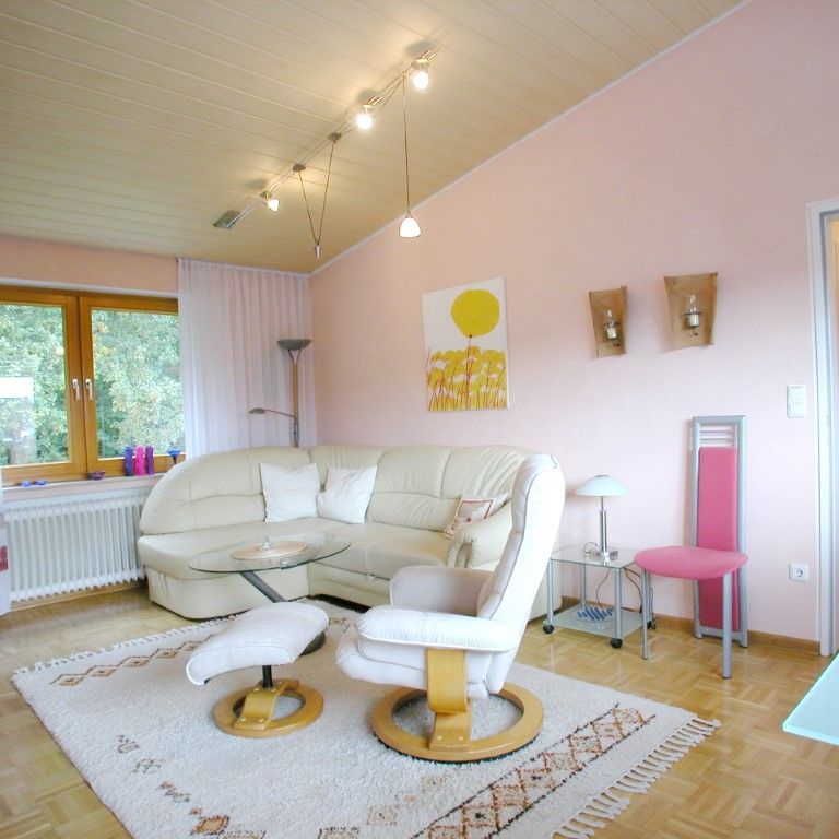 FLATmix.de / Helle komplett möblierte 2-Zi-Kü-Bad-Whg mit DACHTERRASSE - Photo 1