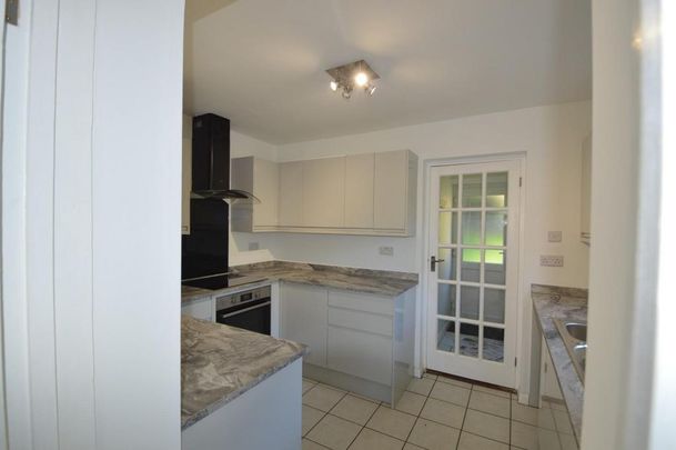 2 bedroom detached bungalow to rent - Photo 1