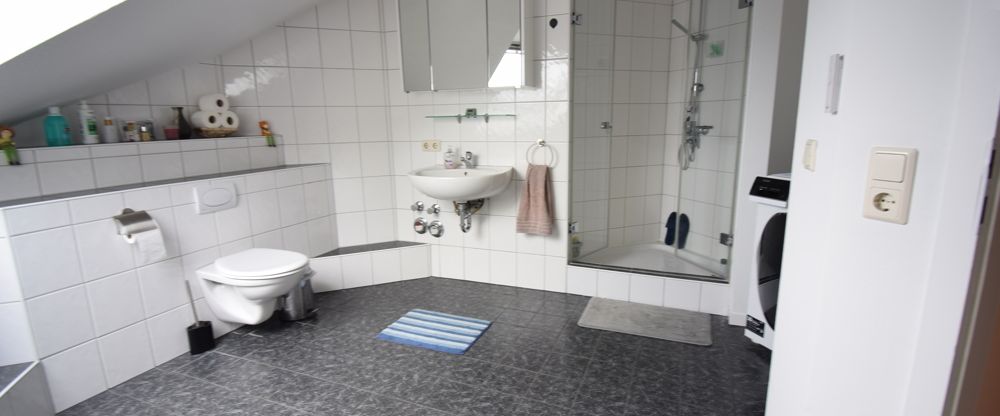 Besondere, großzügige Wohnung in prima Innenstadtlage - Foto 1